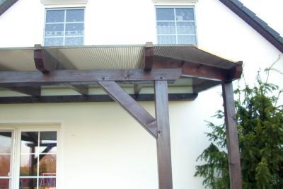 Vordach mit Stegplatten 3-2